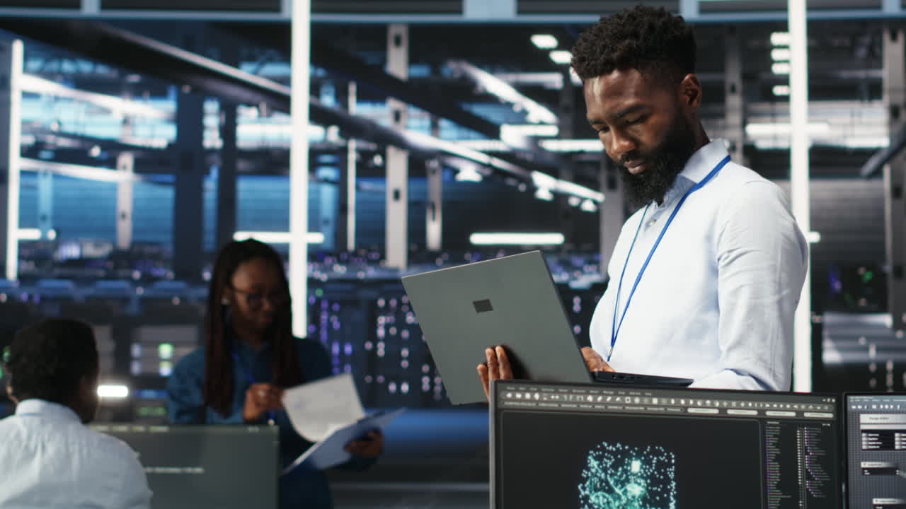 Data center engineer does node tree programming to optimize resource allocation