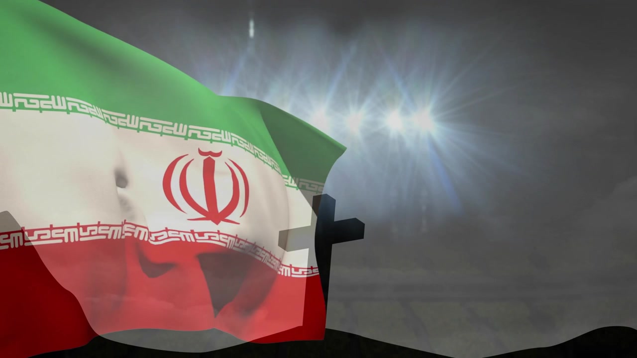 Bendera Iran Berkibar Melawan Siluet Salib