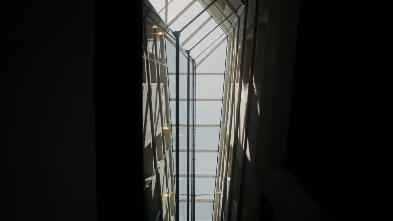 detalle arquitectónico interior - pozo de luz