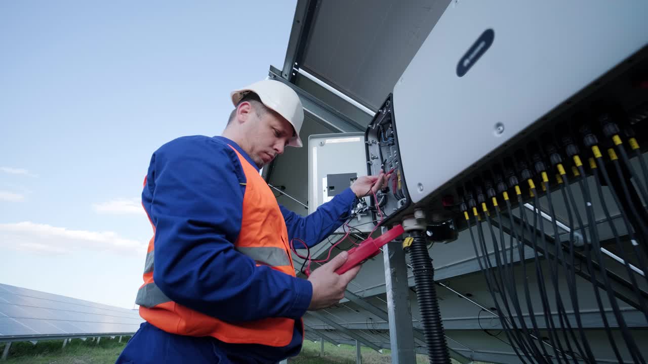The inspector checks the actual output voltage level of inverter