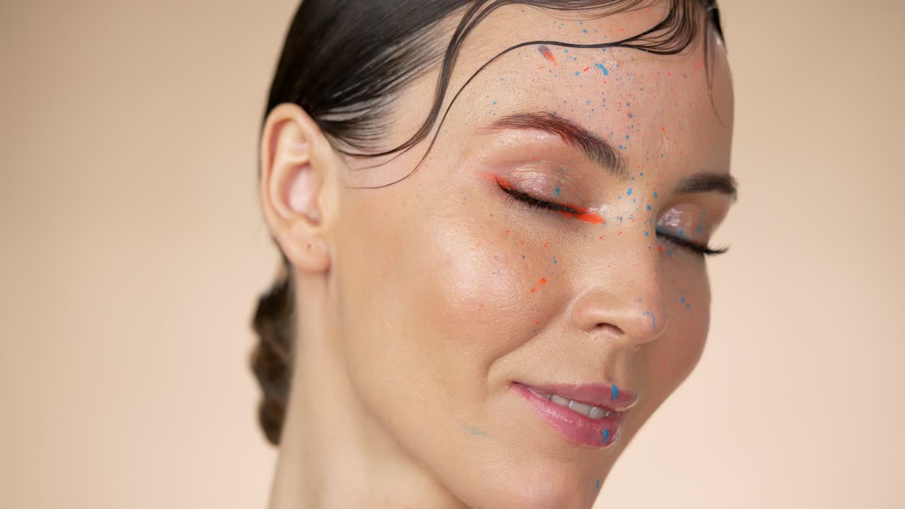 retrato de maquillaje colorido