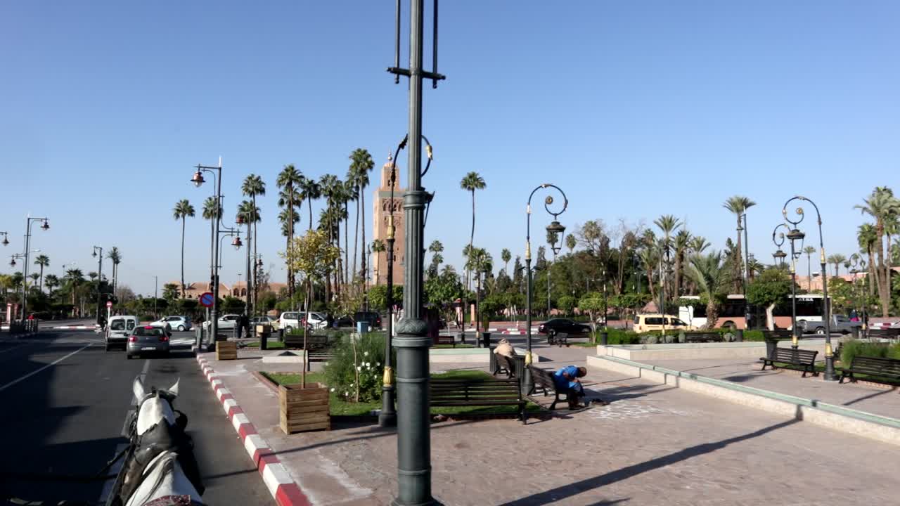 paseo a caballo en la ciudad de marrakech
