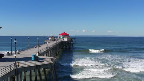 this a push down the side of the huntington beach pier