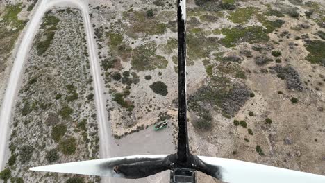 Closeup-view-of-the-blade-of-a-wind-turbine-destroyed-by-a-fire