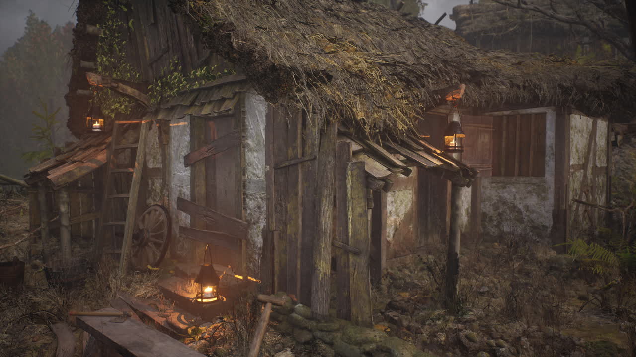 vieja casa de madera rural abandonada en una aldea rusa en verano