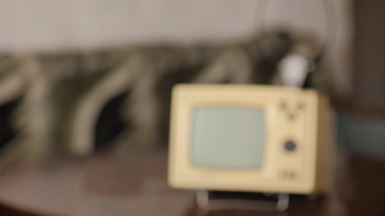 오래된 작은 빈티지 tv