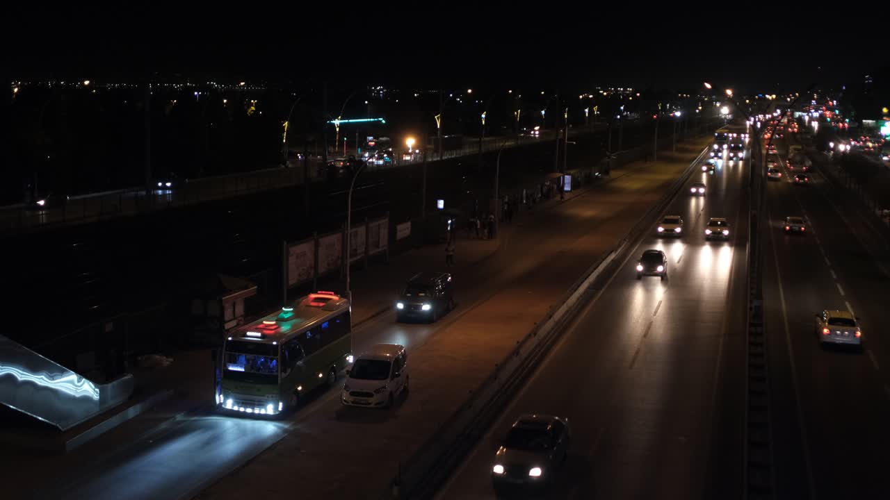 야간 교통 고속도로