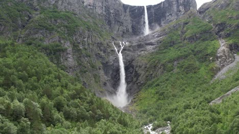 Aerial-shot-of-Mardalsfossen-in-Norway-|-Dji-Air2s