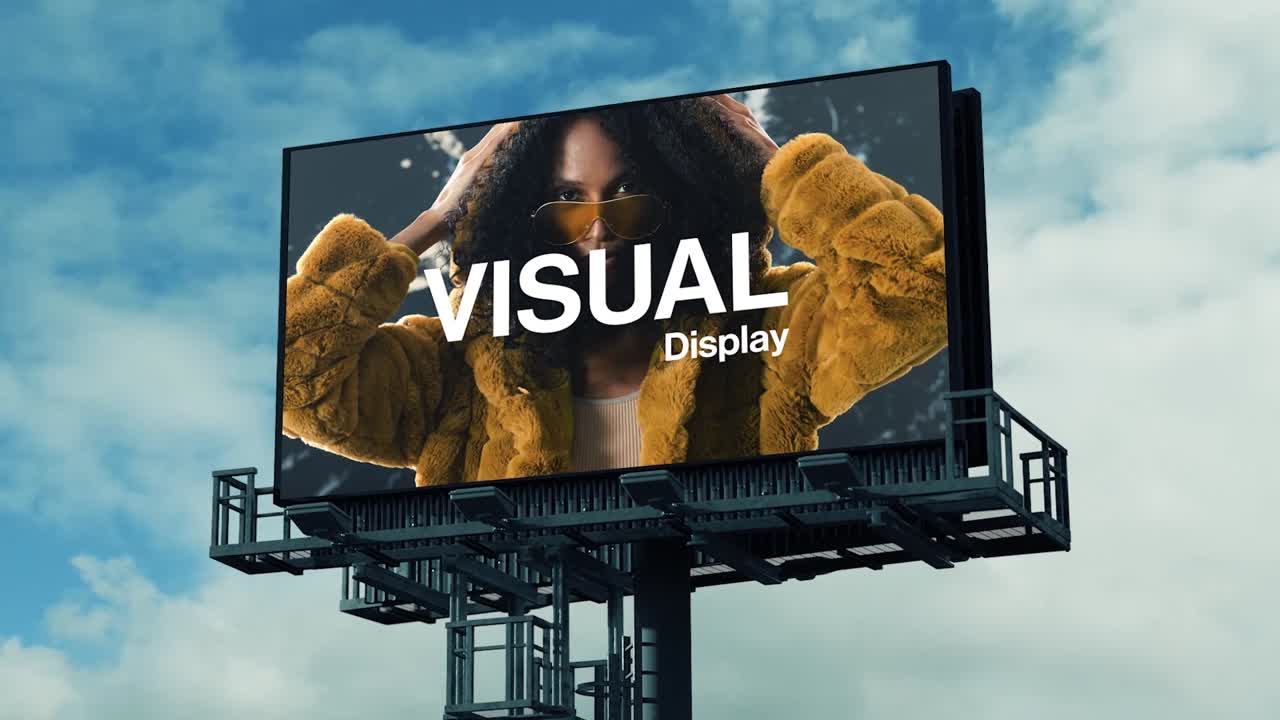 Cartelloni digitali moderni che mostrano pubblicità in un contesto urbano