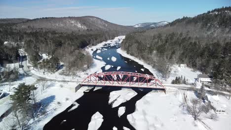 riparius, ny - dji mini puente del río hudson inferior