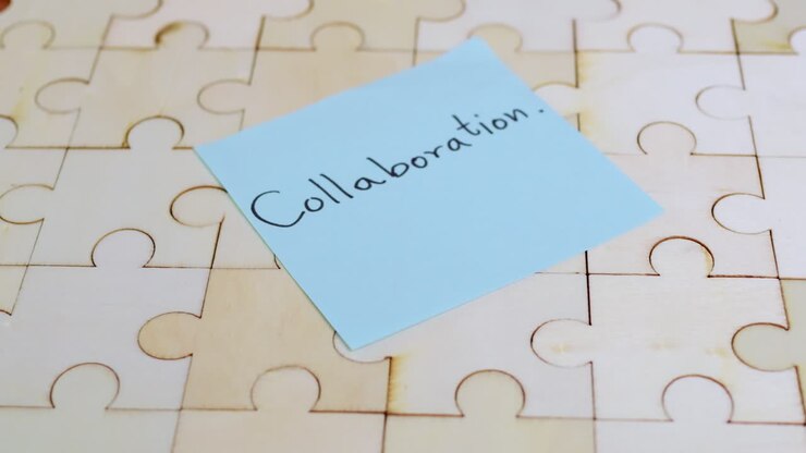 Exploring teamwork through the imagery of puzzle pieces symbolizing collaboration