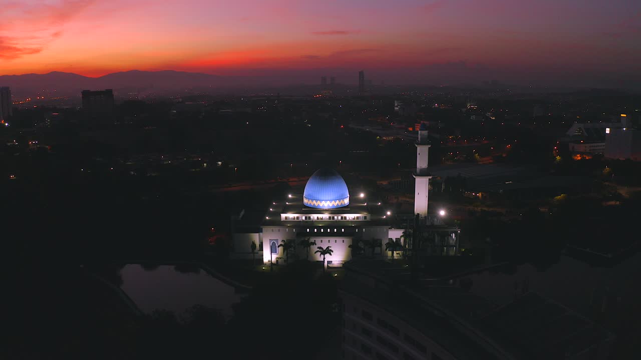 4K Sunrise scene from Malaysia.