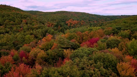 Beautiful-aerial-drone-video-footage-of-the-Appalachian-Mountains-in-the-USA-during-fall