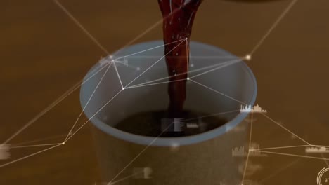 animación de la red de conexiones y estadísticas sobre una taza de café