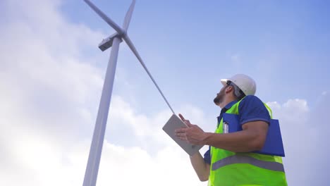 Wind-turbine-engineer.