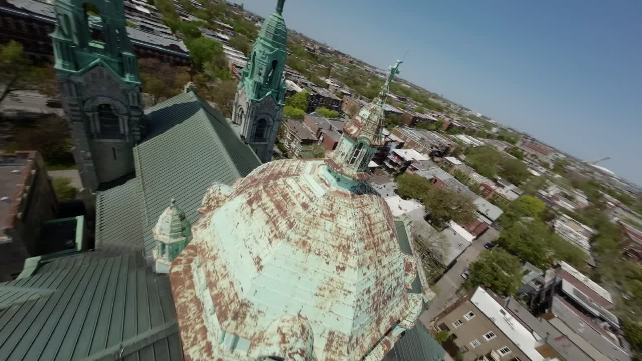 캐나다 몬트리올의 스타니스라스 드 코스트카 에글리스 (stanislas de kostka eglise) 와 주변 도시 - fpv