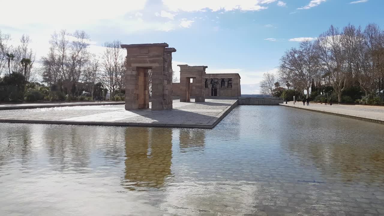 마드리드 의 웨스트 파크 에 있는 데보드 사원 - 데보드 성전