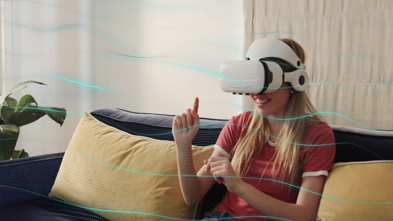Kvinna som sätter på sig vita VR-glasögon i soffan, nyper och pekar på turkost lager för teknikdemonstration