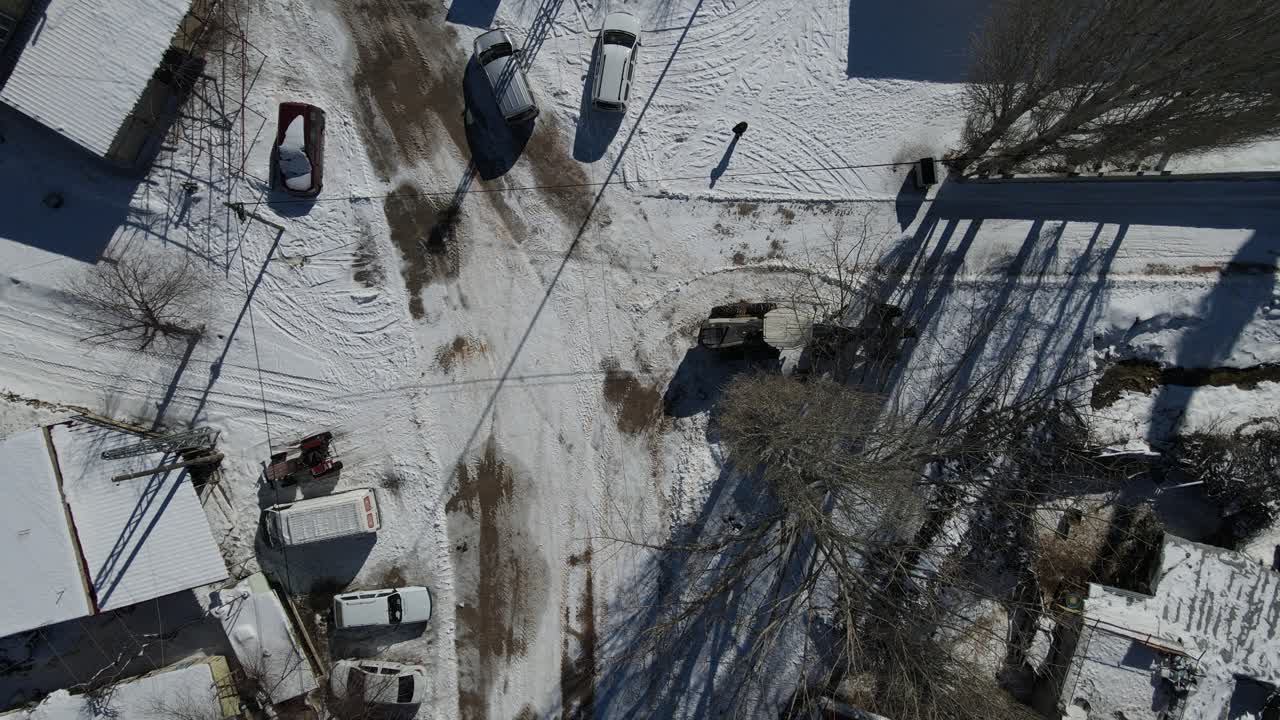 도로 위의 제설기 그레이더