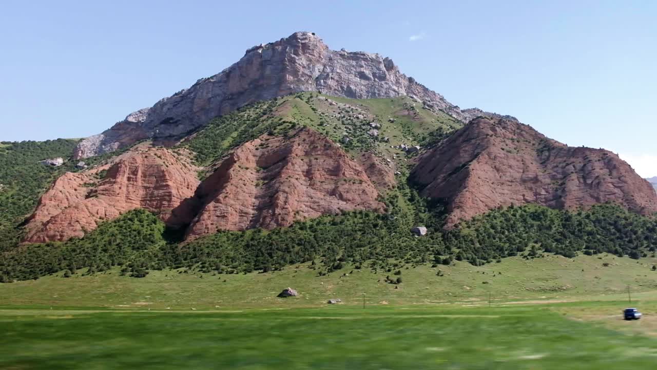 키르기스스탄 osh 지역의 alay 산맥