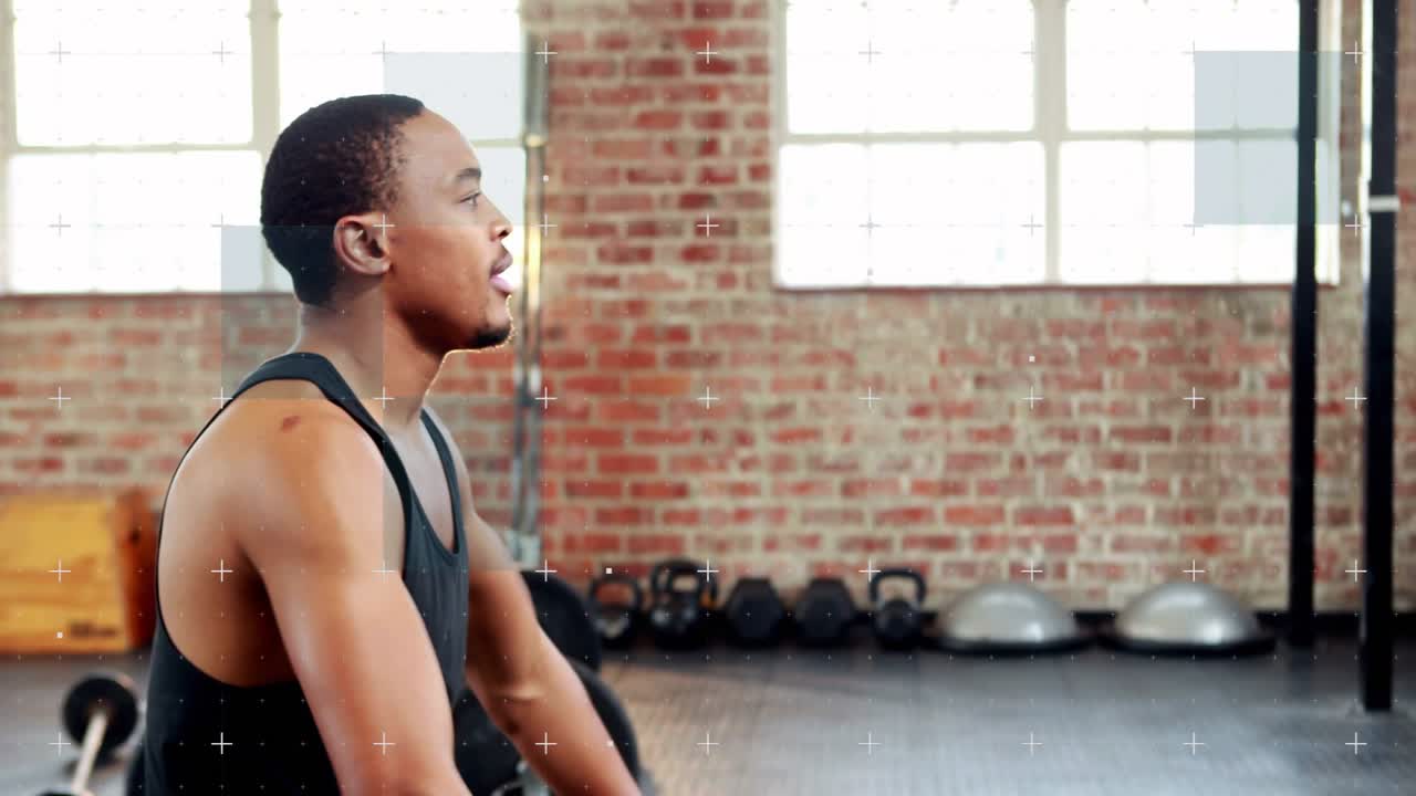 Man grabbing dumbbell, performing single-arm rows for fitness, animated rep counter guiding rest
