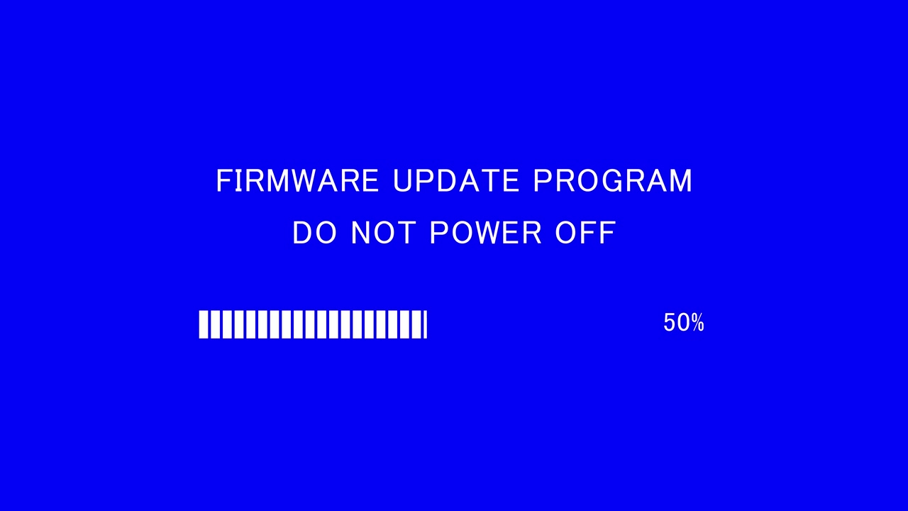 Retro-Fernsehbildschirm zeigt Meldung "Firmware-Update-Programm nicht ausschalten" mit Ladebalken auf blauem Hintergrund, nahtlose Schleife