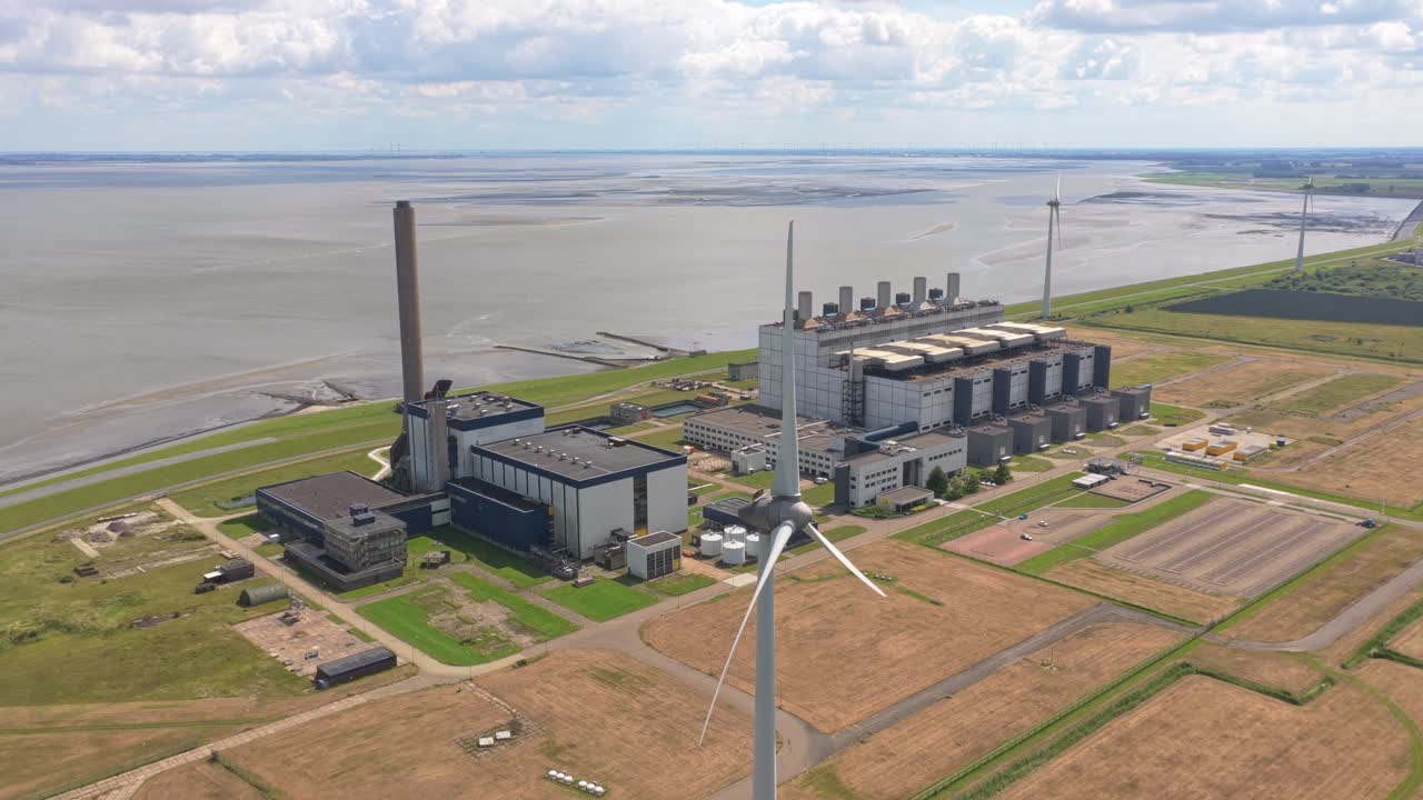 Estação Eemscentrale em Eemshaven, instalação de produção de energia a gás