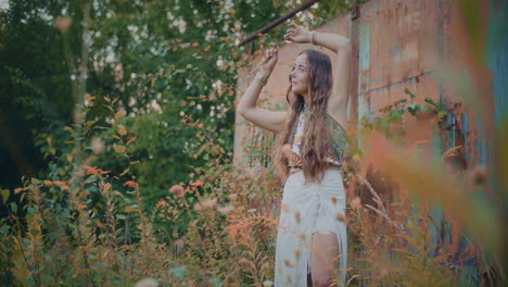 Woman-Posing-Outdoors-Summer