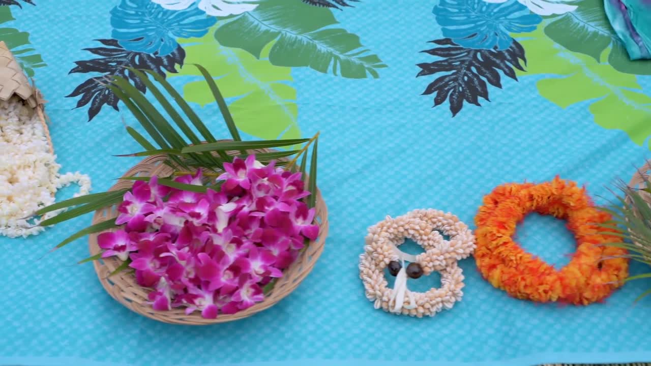 guirnalda arreglada en el tapete 4k