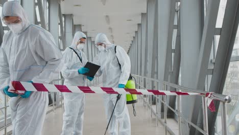 desinfektion des öffentlichen bereichs durch das hazmat-team