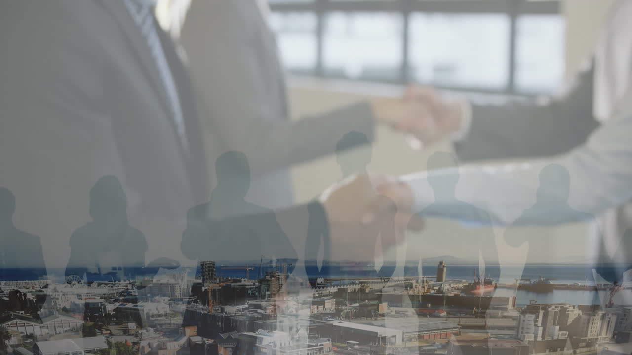 animación de un hombre de negocios apretando la mano sobre el paisaje urbano