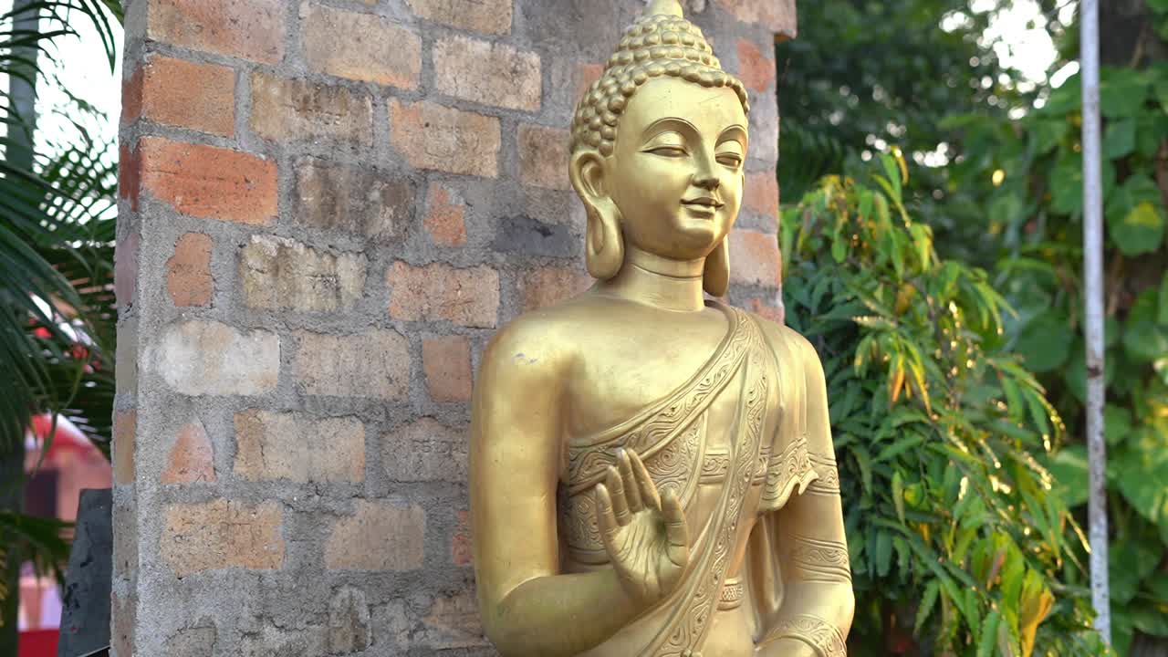 Cinematic parallax shot of Buddha Statue kept in outdoor location