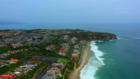 Drone-shot-panning-away-from-Salt-Creek-Beach-in-Dana-Point-CA