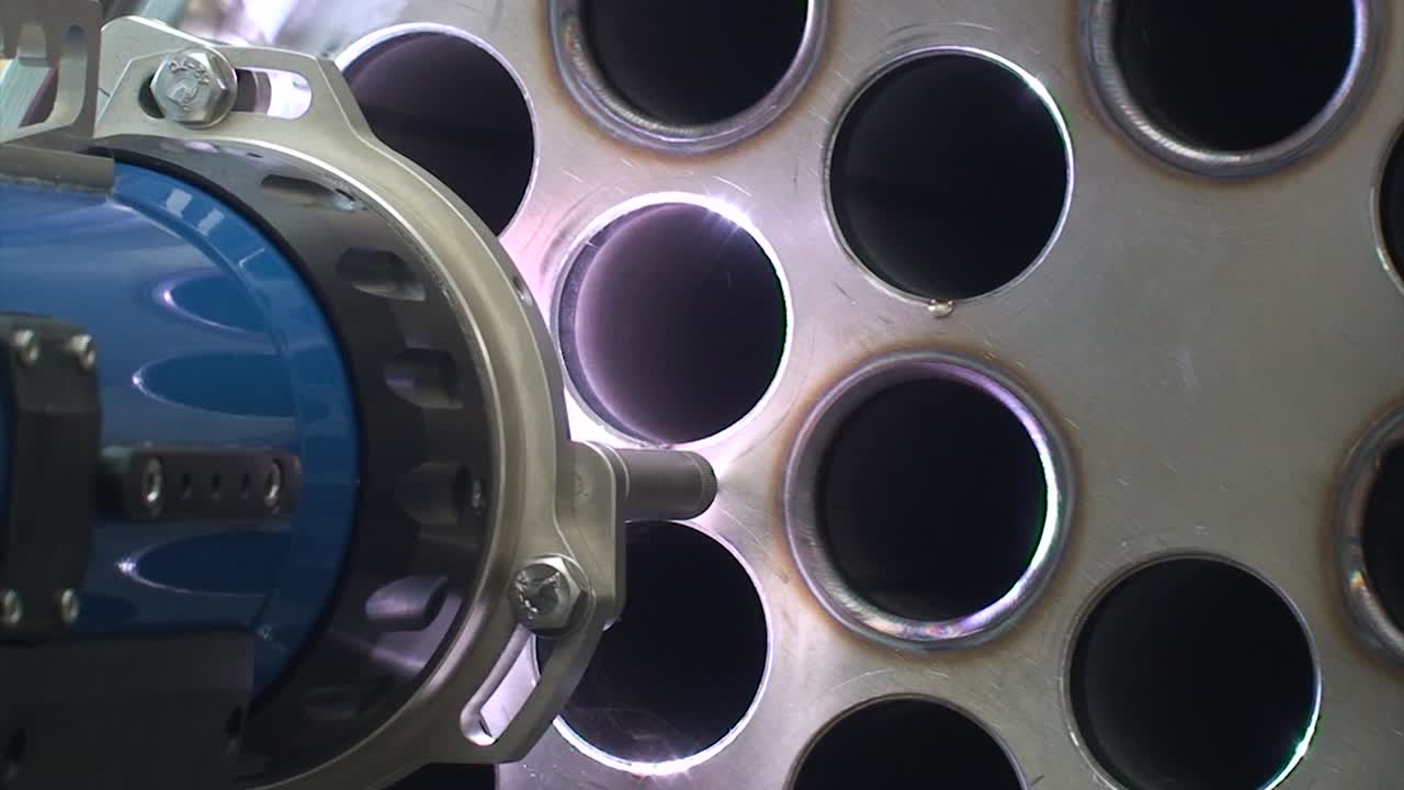 튜브 열교환기의 용접 쉘 및 튜브