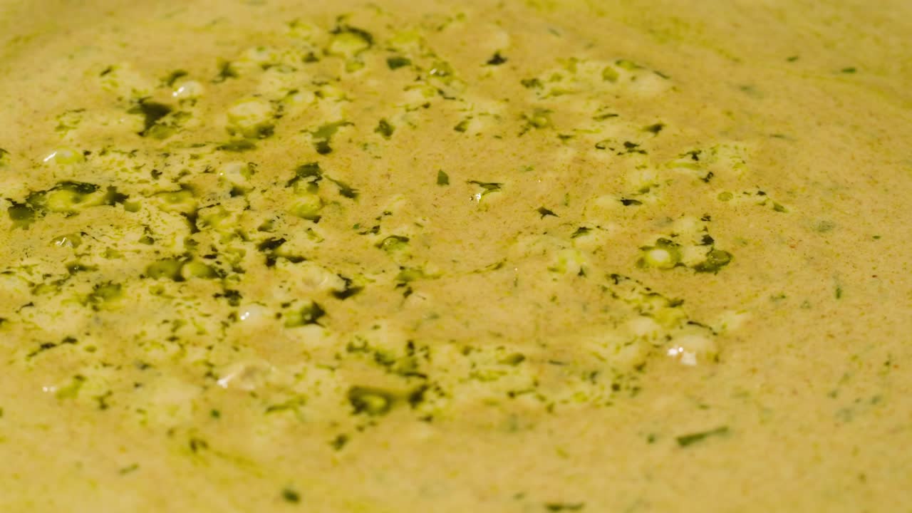 Creamy green sauce