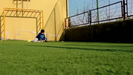 Los-Niños-Juegan-Fútbol-Soccer